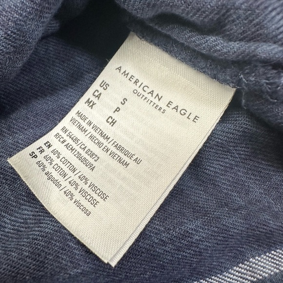 American Eagle Women’s Long Sleeve Flannel Shirt Size Small Blue - Picture 5 of 6